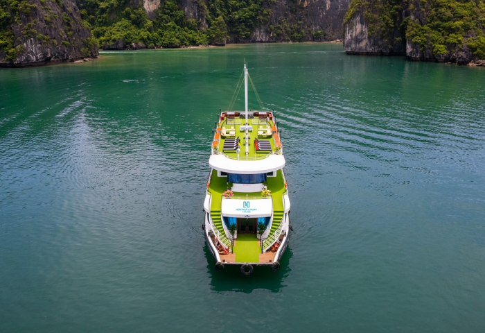 Ha Long Bay Luxry One Day Trip With 6 Hours